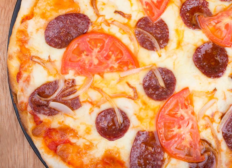 mod pizza classic red sauce pie