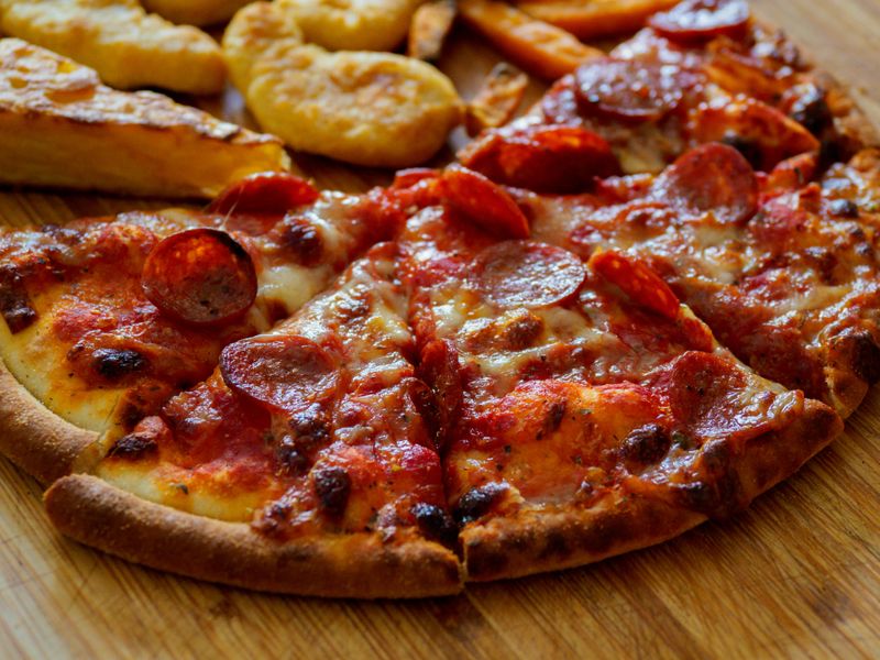 modpizza pepperoni supreme pie